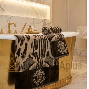NWT Roberto Cavalli Guest And Hand Towel Set LINX BROWN, Color brown